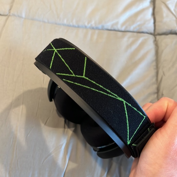 SteelSeries Arctis 9X Wireless Gaming Headset - Picture 4 of 7